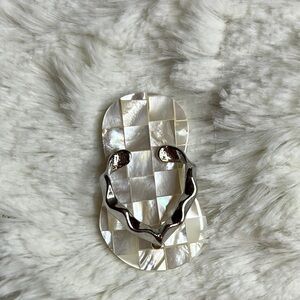 Mother of Pearl Flip Flop Pendant